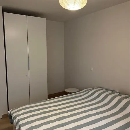 Canal Side Comfort 2 Bedroom In شقة