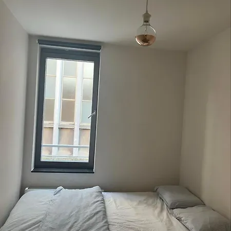 Canal Side Comfort 2 Bedroom In خنت